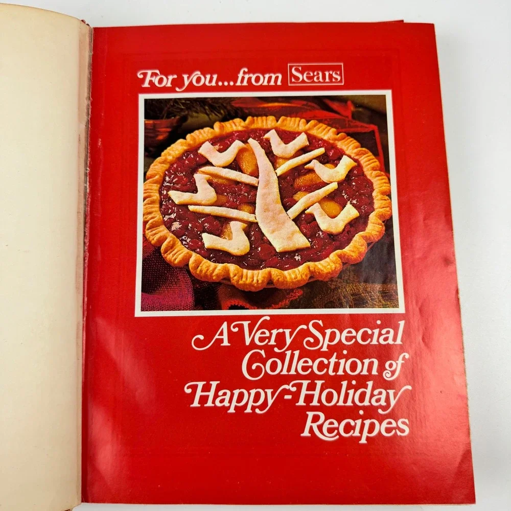 Vintage 1972 Betty Crocker's Cookbook Hardcover Golden Press Holiday red pie
